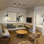 Casa Manas